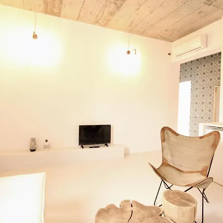 Mesanto Luxury 3* 메갈로호리